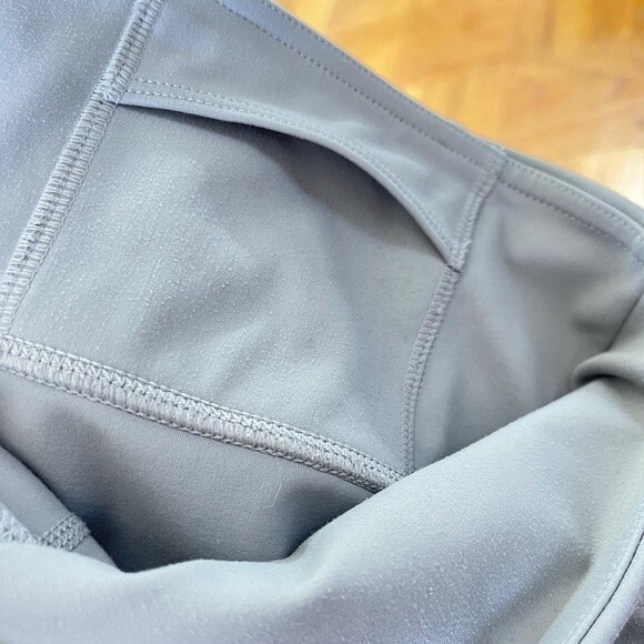 Athleta Eclipse 7/8 Tight High Waist Yoga Leggings In Silver Grey Mesh Panels S - Picture 16 of 16